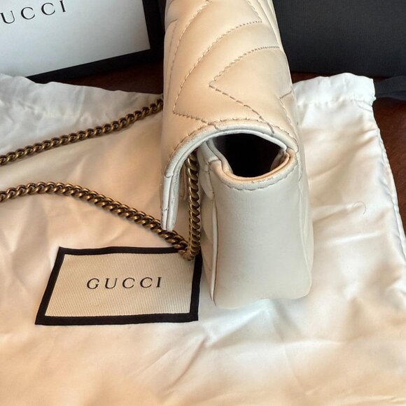 Gucci GG Marmont Super Mini - Picture 4 of 8